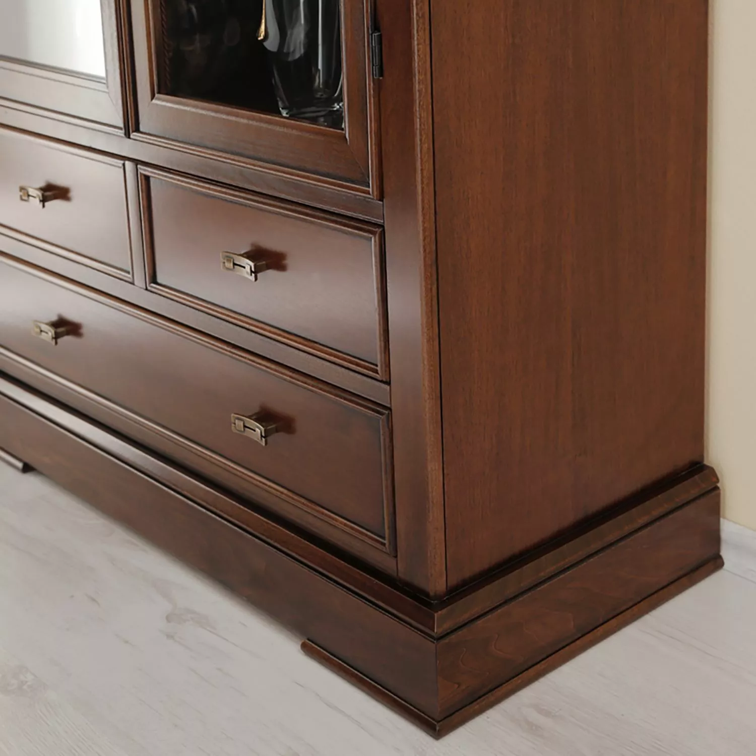 Montreux Vitrine Siena 11 Montreux Vitrine Siena – Image 9