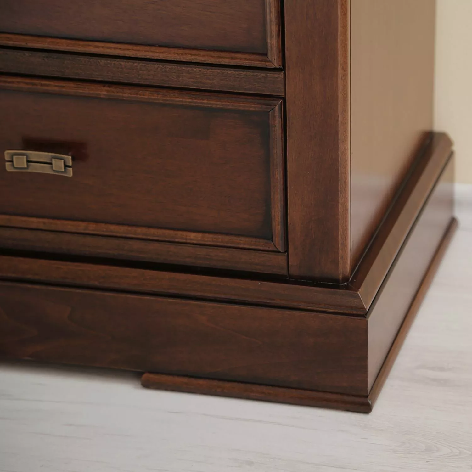 Montreux Vitrine Siena 14 Montreux Vitrine Siena – Image 12