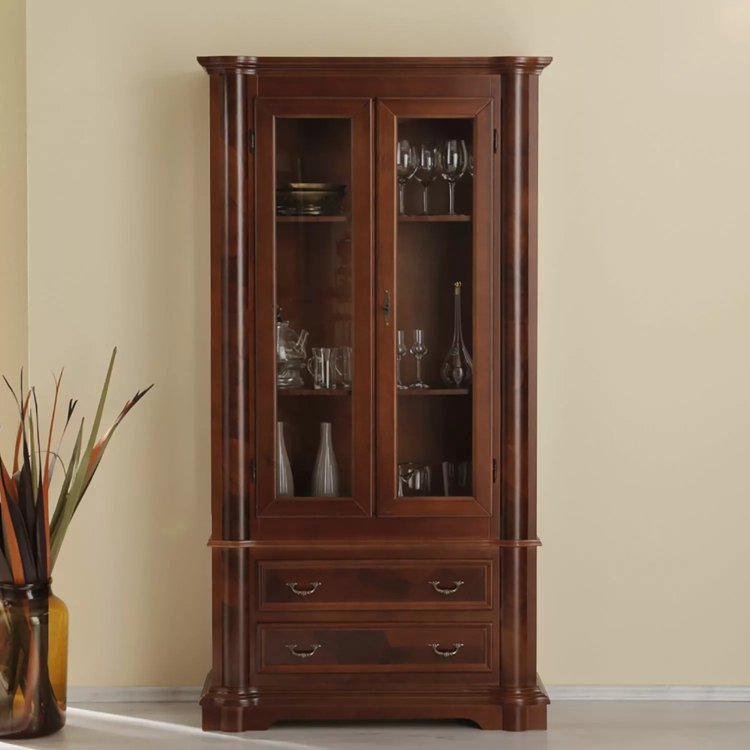 Montreux Vitrine Pevy 5 Montreux Vitrine Pevy – Image 3