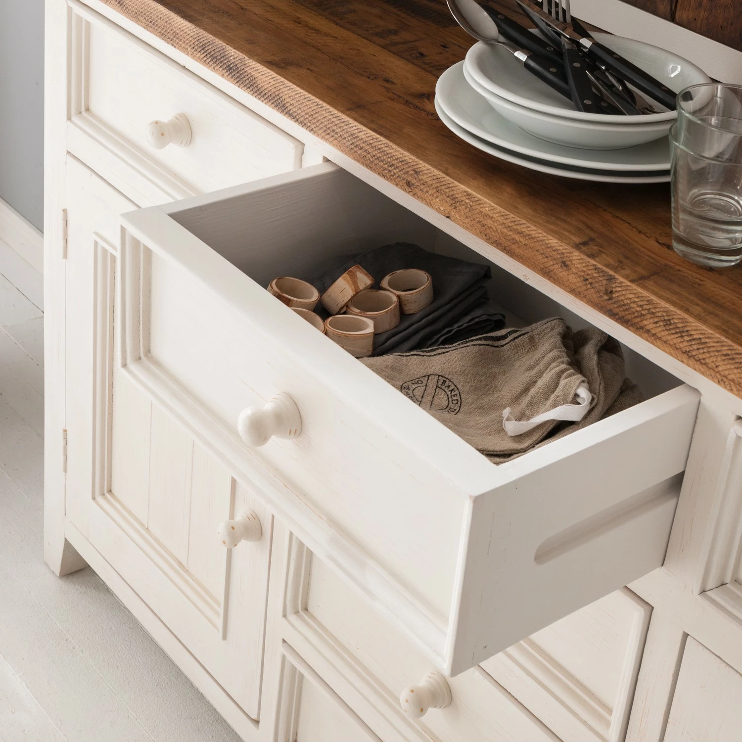 Maison Belfort Vaisselier 11 Maison Belfort Vaisselier – Image 9