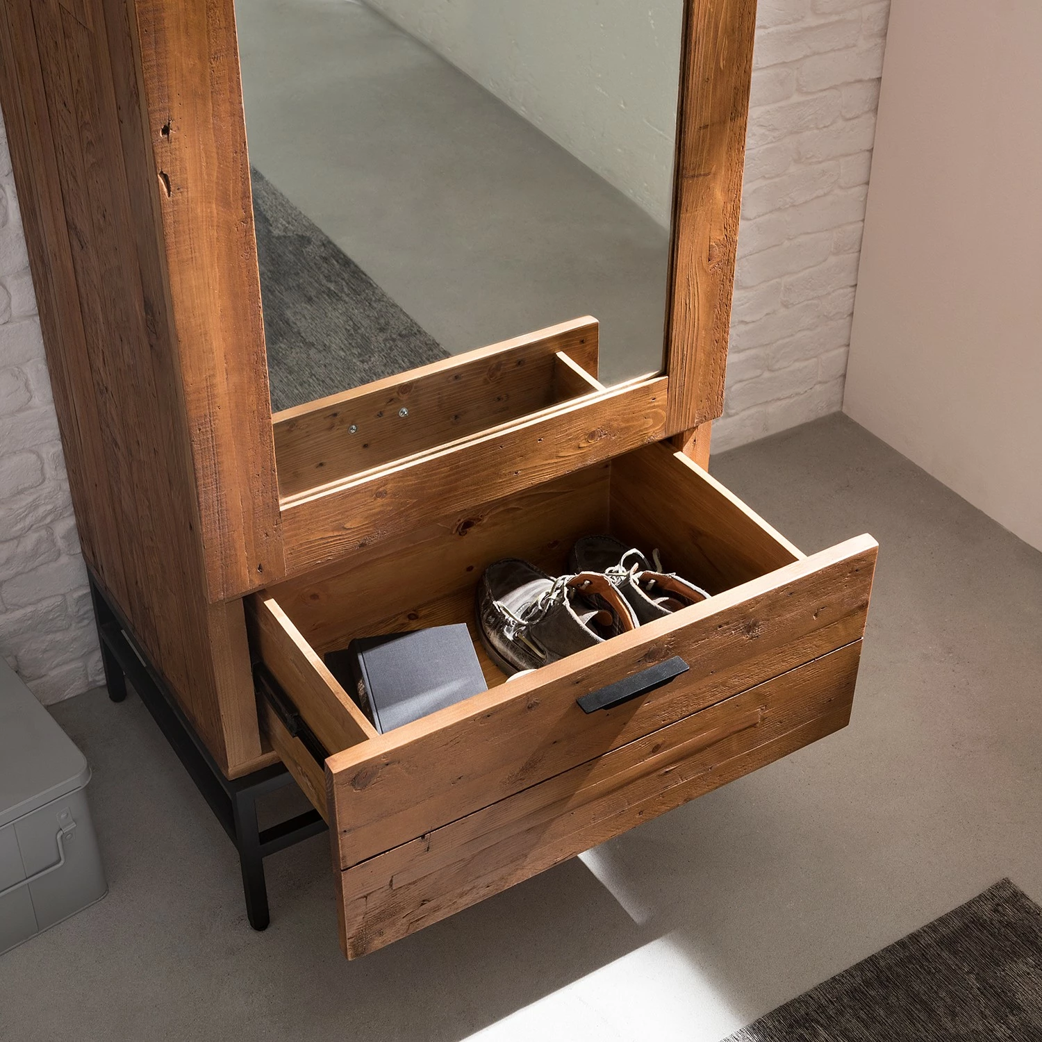 Pin Métal Grasby 15 Pin Métal Grasby – Image 13