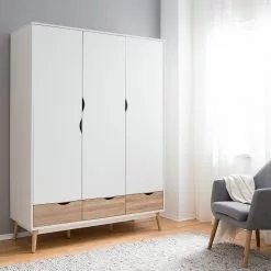 Mørteen Armoire -Armoires Soldes 1000181754 201005 18083100010 MOOD DETAILS P000000001000181754 mood