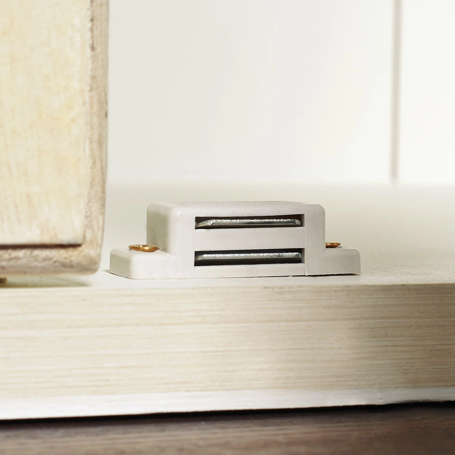 Cabott Cove Butler Paulownia Buffet Beige 16 Cabott Cove Butler Paulownia Buffet Beige – Image 14