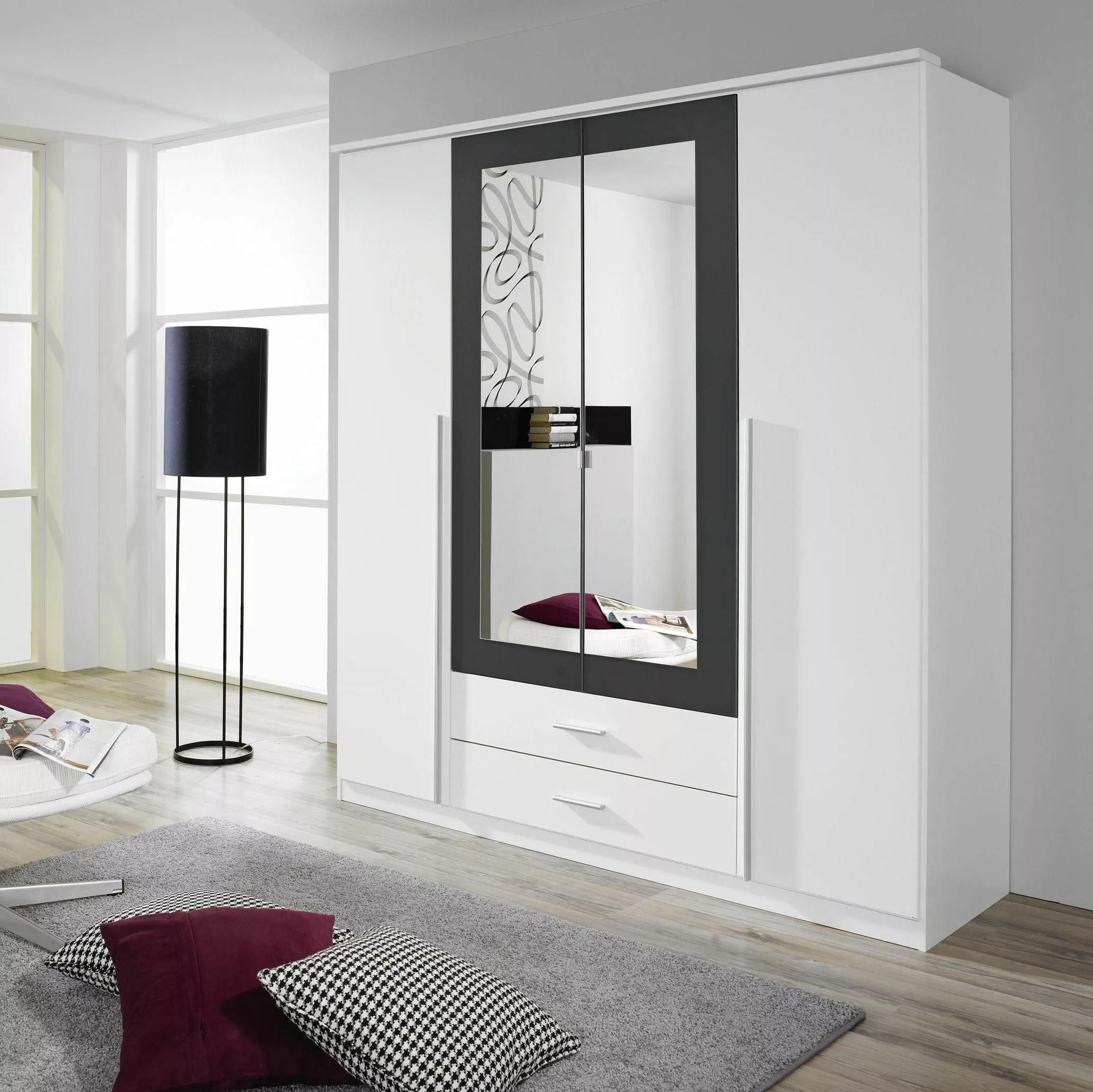 Armoire 3 Porte 136 Cm Métallisé Alpin Gri Blanc Rauch Blue 9 Armoire 3 Porte 136 Cm Métallisé Alpin Gri Blanc Rauch Blue – Image 7